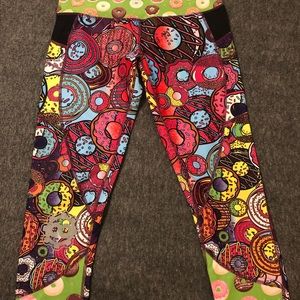 Infinite Alchemy Gear Capris - Donut Dreams